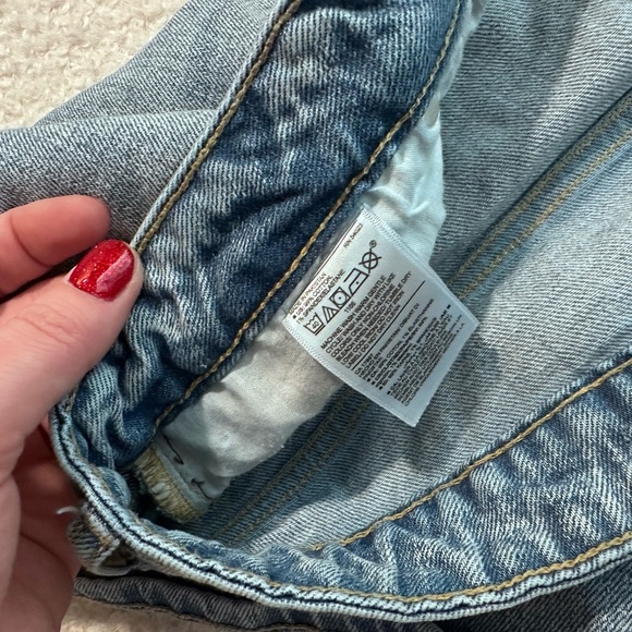 Plus Size 22 Old Navy Denim Distressed Women Shorts - Picture 6 of 8